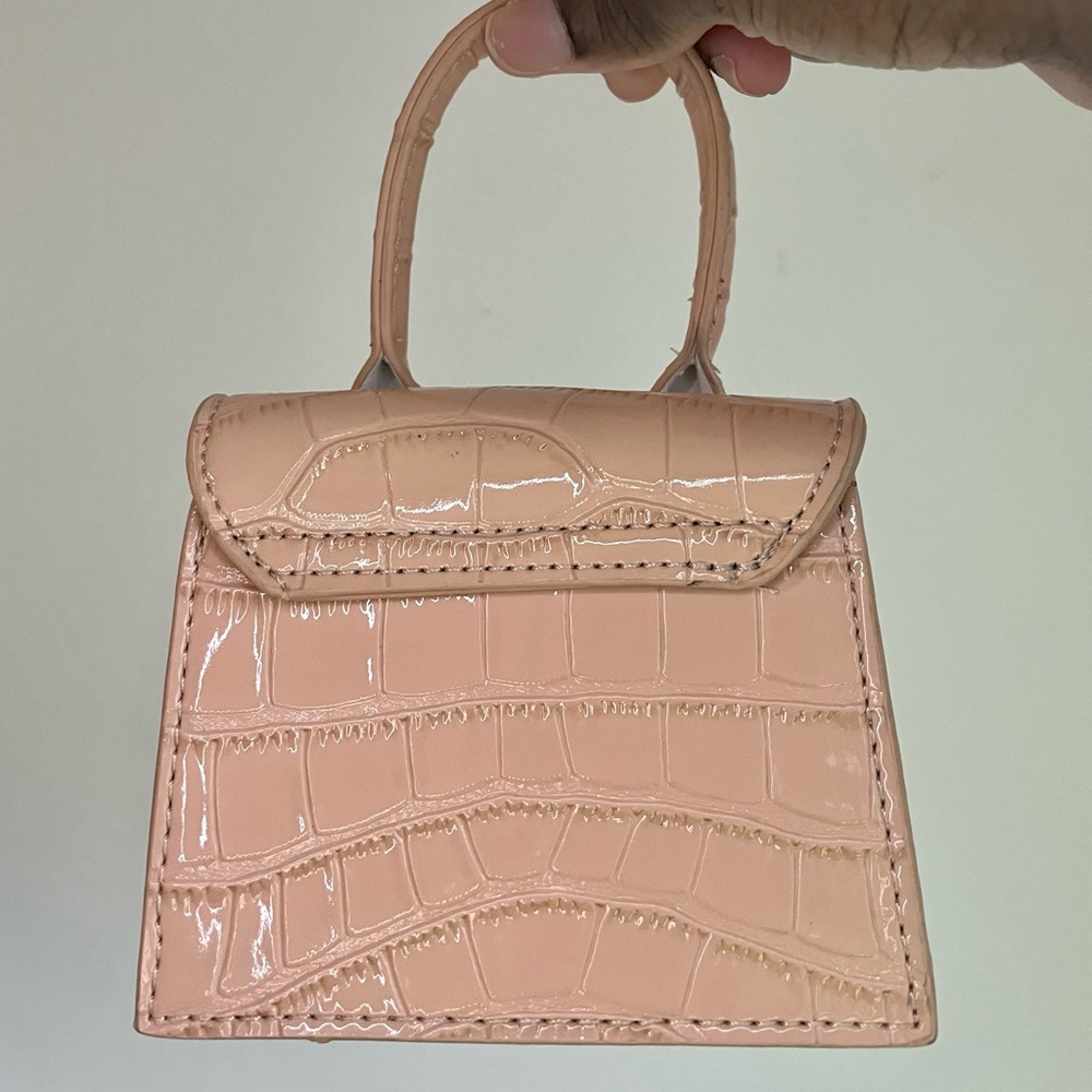 Purses - Picture 3 of 4